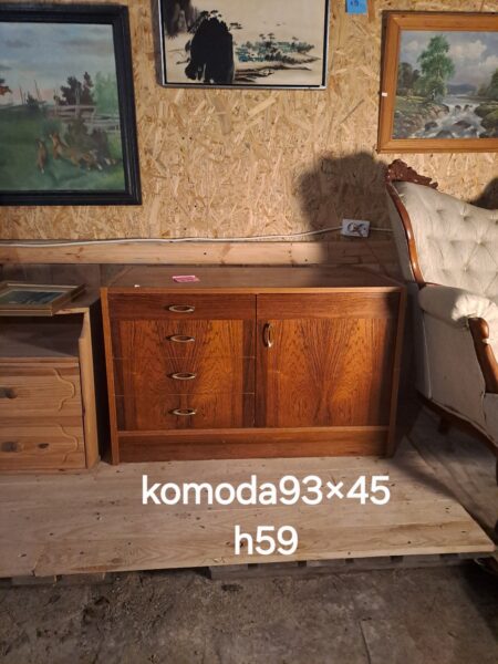 Komoda 93×45 h 59