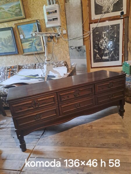 Komoda 136×40 h58